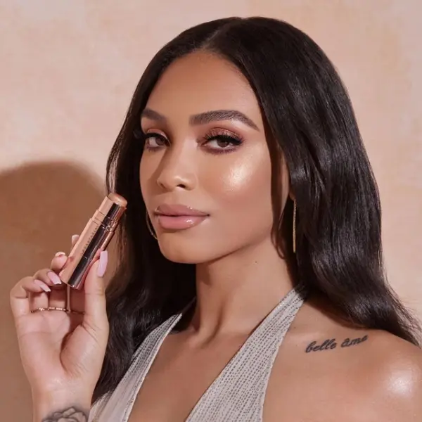 Anastasia Beverly Hills- Stick Highlighter -Hot Sand 8gr - Image 2