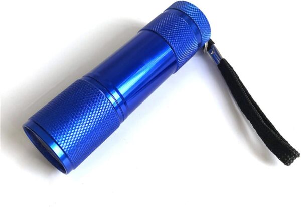 Πολυλειτουργικός UV φακός με 9 LED, 8,6 cm και μπλε χρώμα. Φορητός και ισχυρός, ιδανικός για πολλές εφαρμογές και άμεση χρήση.