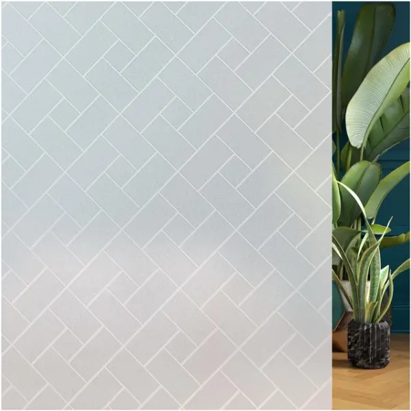 Αυτοκόλλητη ματ μεμβράνη τζαμιού 44.5×200cm με UV προστασία. Προσφέρει ιδιωτικότητα, φυσικό φωτισμό και εύκολη εφαρμογή σε παράθυρα και μπάνιο.